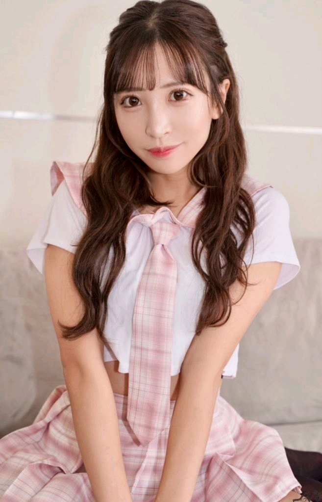 小那海あや