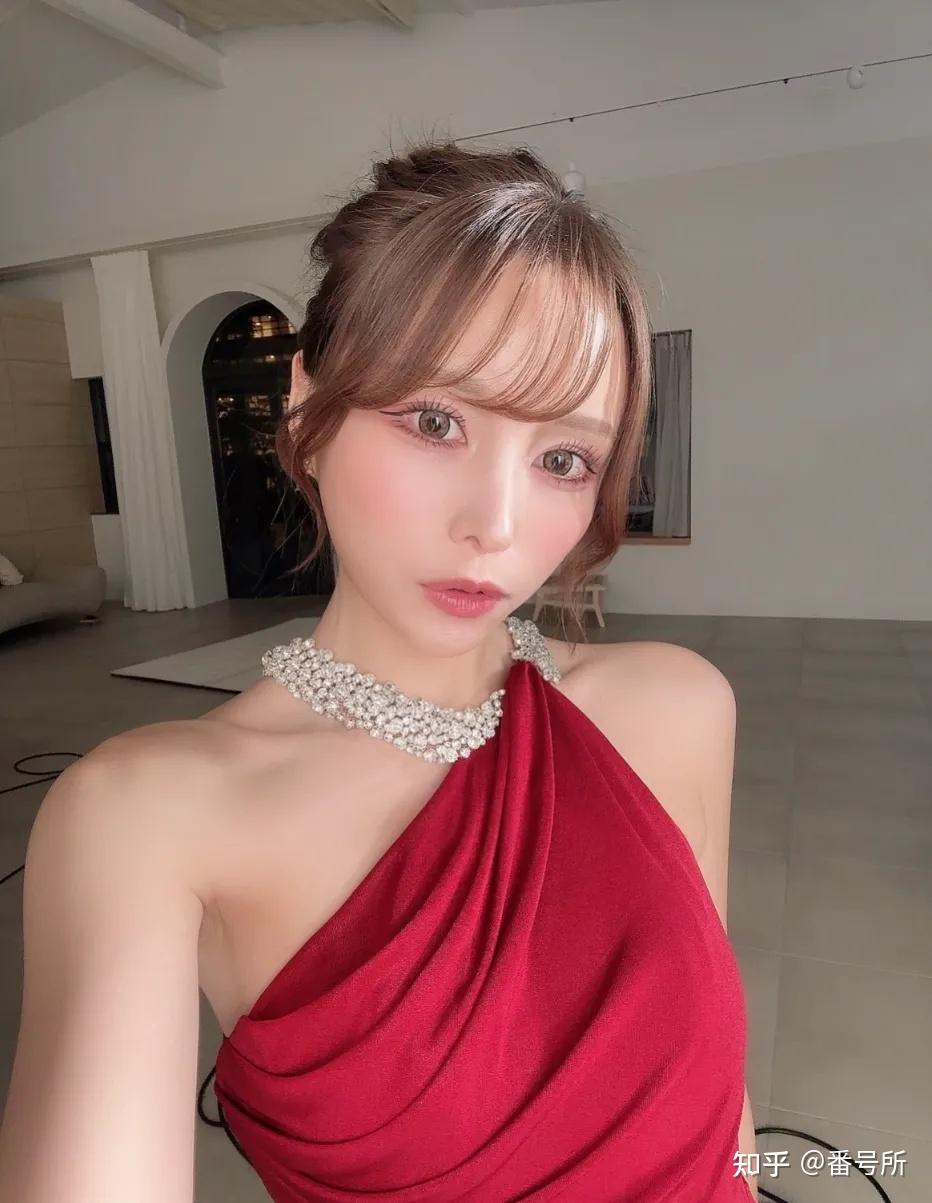 伊藤舞雪 スタイル10