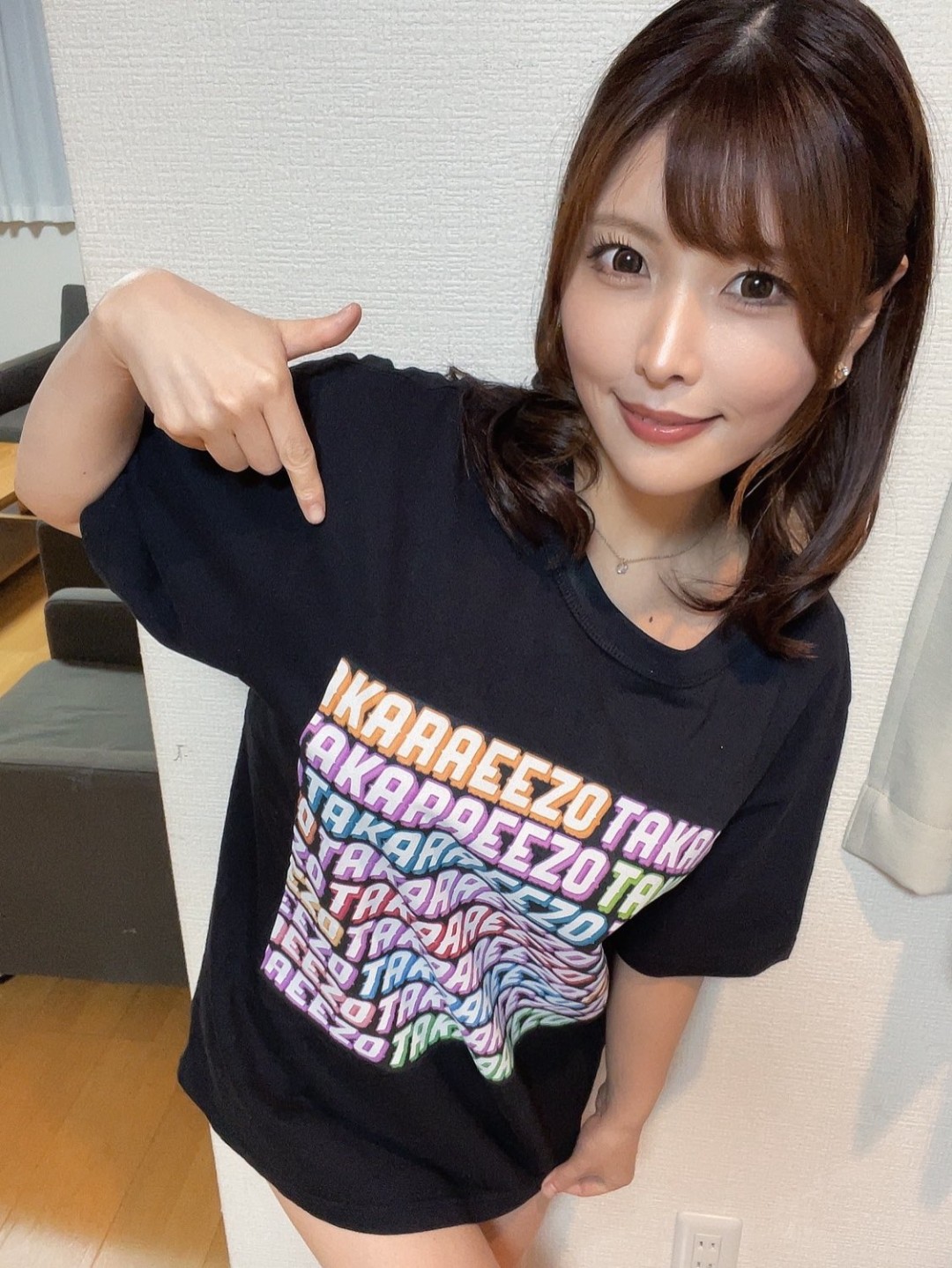 新村あかり スタイル3